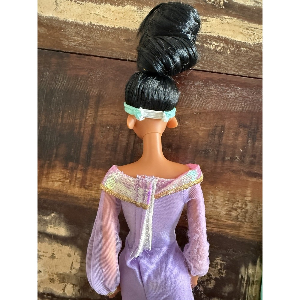 Mattel‎ Disney's Aladdin - Princess Jasmine 14" Barbie Doll (2557) - Picture 6 of 8